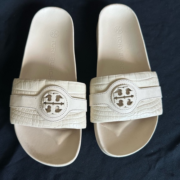 Tory Burch Shoes - Tory Burch Carson Women's Beige Croc-Embossed Slide Sandals size 9